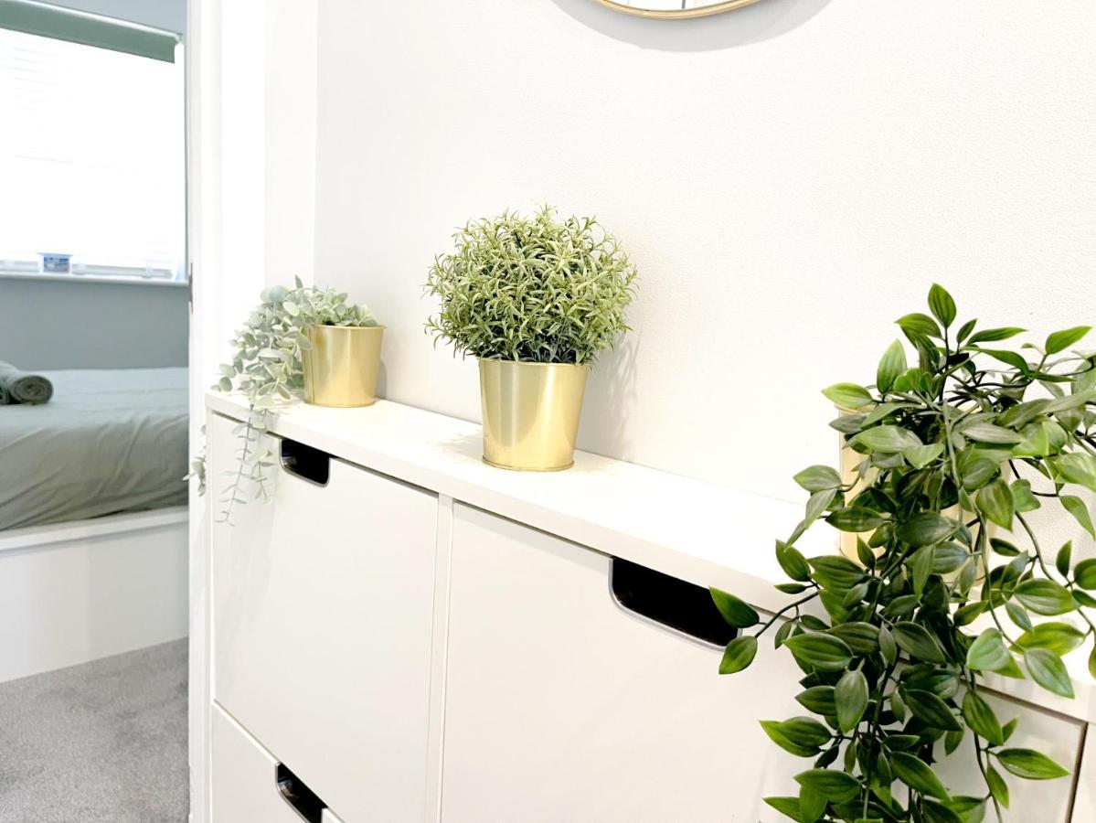 Escape To Tranquil 1 Bed, Poole Βίλα Canford Magna Εξωτερικό φωτογραφία
